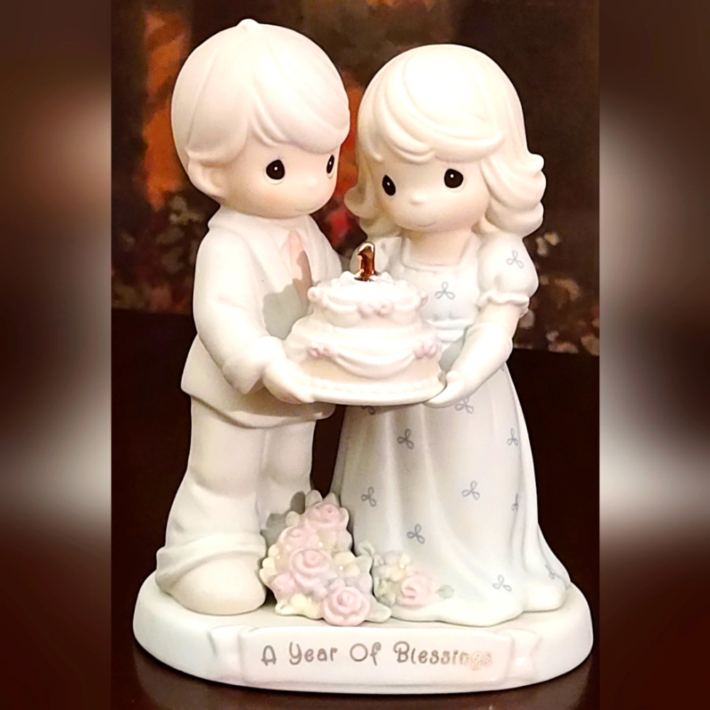 Precious Moments Vintage Porcelain Figurine Enesco 1995 Year Of Blessings 163783